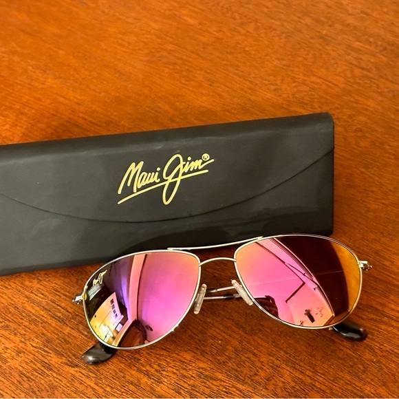Maui Jim Baby beach sunglasses. Polarized, pink lenses. - Picture 1 of 2